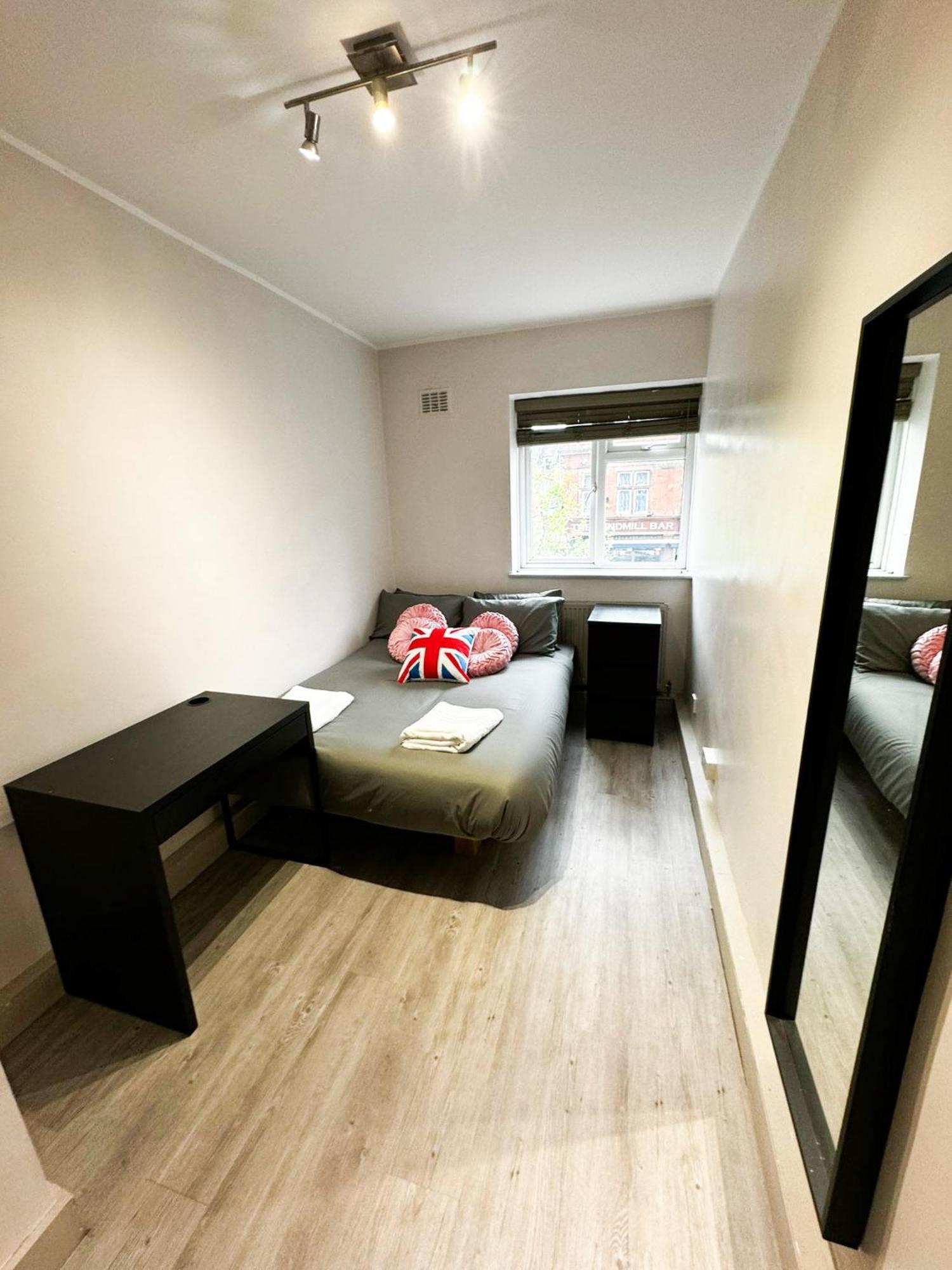 Cricklewood Apartment Лондон Екстер'єр фото