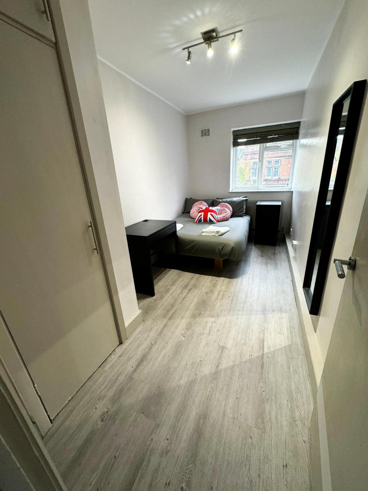 Cricklewood Apartment Лондон Екстер'єр фото